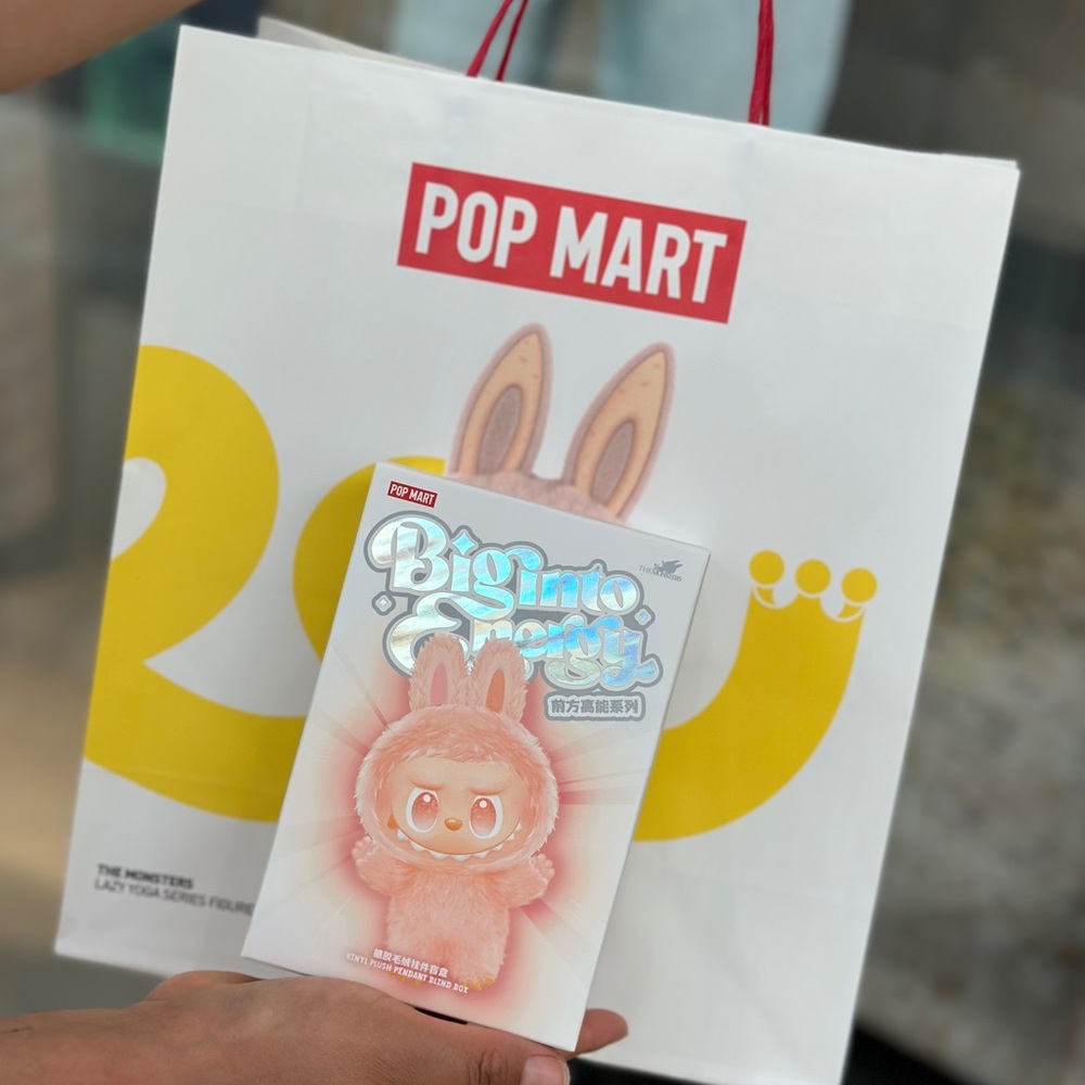 * AUTHENTIC LABUBU* BIG INTO ENERGY UNOPENED BLIND BOX